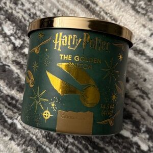 Harry Potter Golden Snitch 3 Wick Candle by Goose Creek NWT 14.5 oz